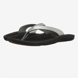 🌺NEW🌺 OluKai Kulapa Kai Sandals